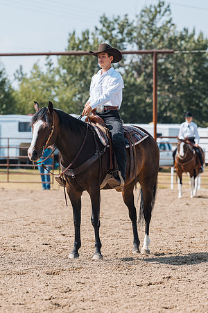 DAY4HORSESHOW2