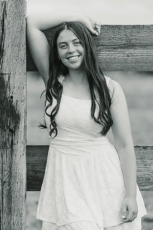 LIZFIELD3BW